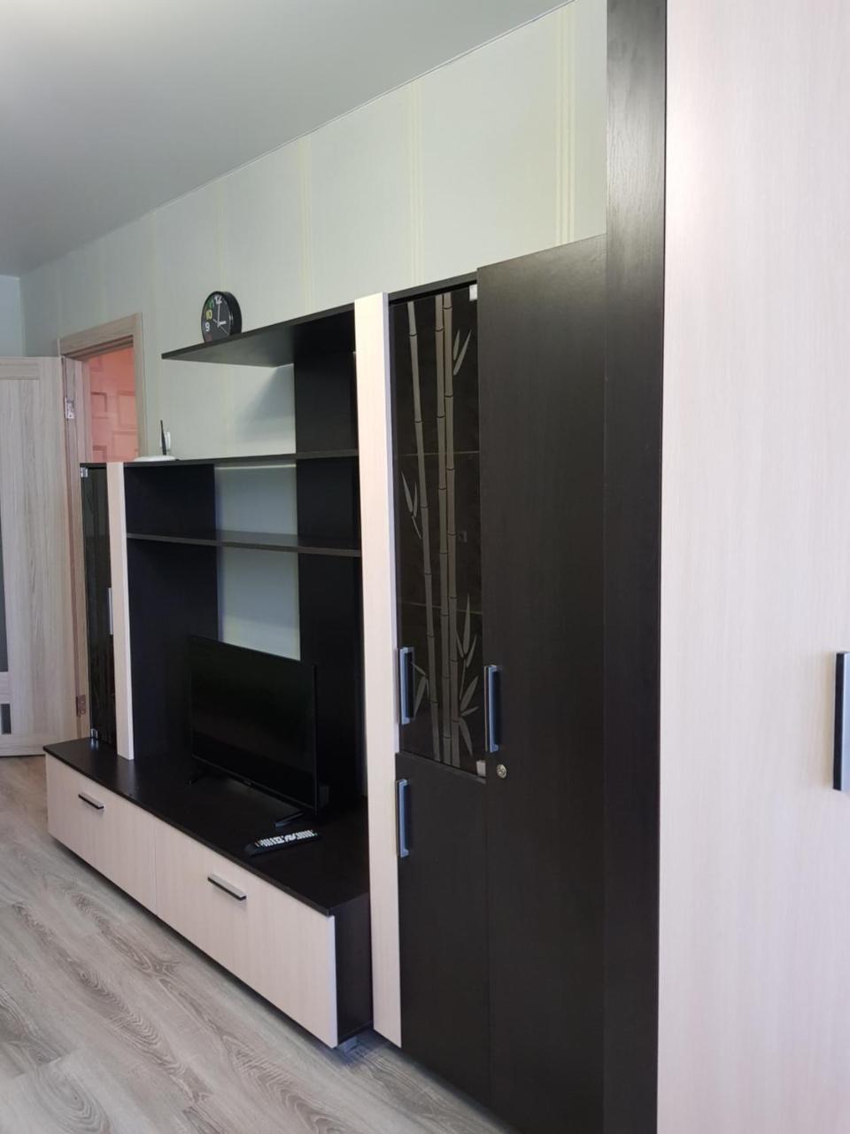 Apartment On Metro Mihalova Minsk Esterno foto