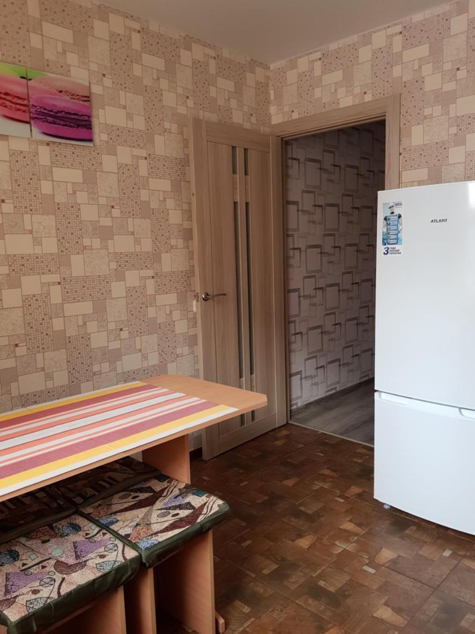 Apartment On Metro Mihalova Minsk Esterno foto